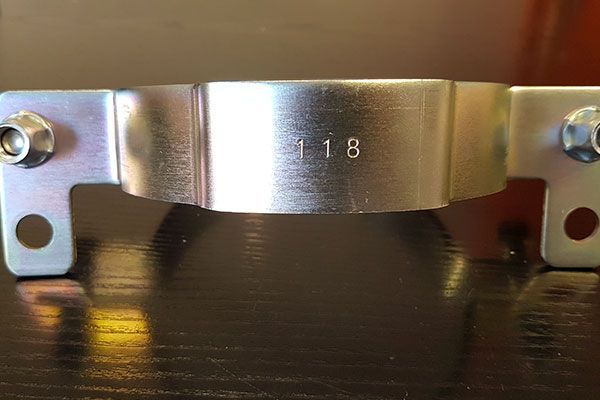 Collier de fixation spécial